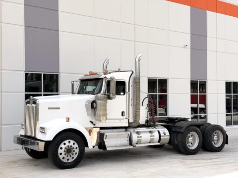 Photos of 2019 KENWORTH W900 for sale in Greer, SC at Forge Truck Centers - South Carolina