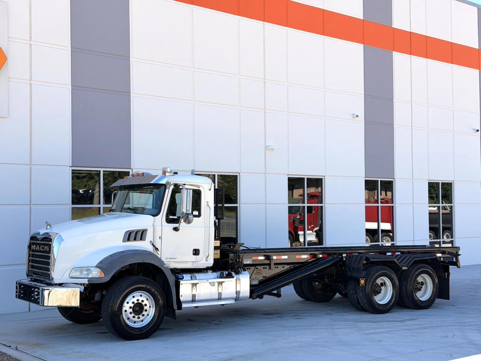 2019 Mack Granite in Greer, SC — photo 3