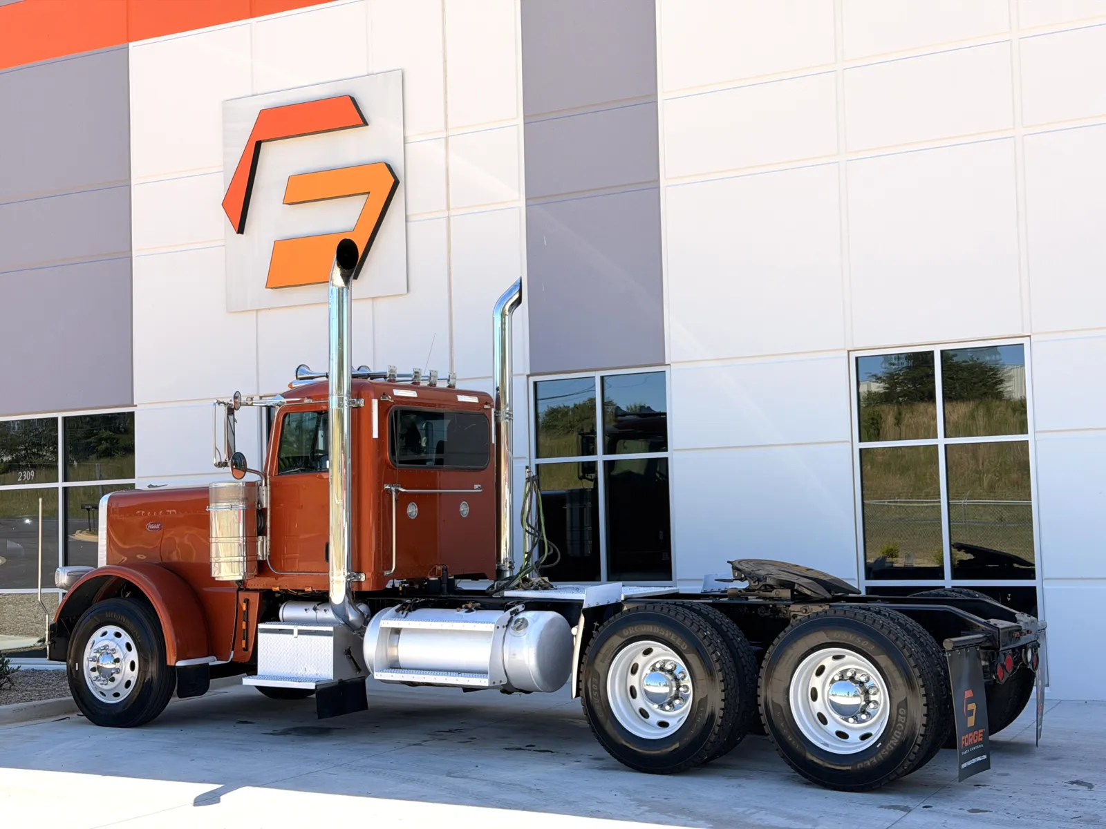 2016 Peterbilt 389 in Greer, SC — photo 6