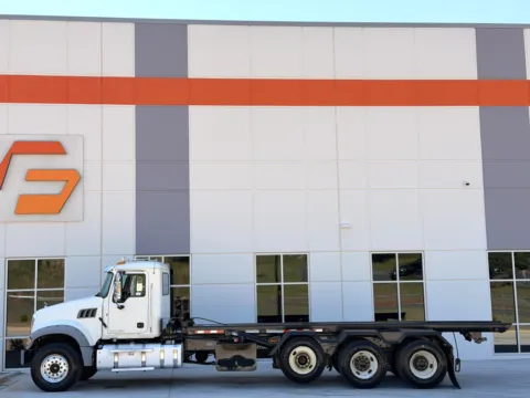 More photos of 2015 MACK GRANITE at Forge Truck Centers - South Carolina, SC
