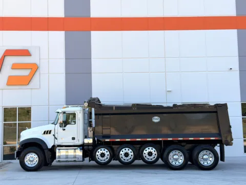 More photos of 2019 MACK GR64F at Forge Truck Centers - South Carolina, SC