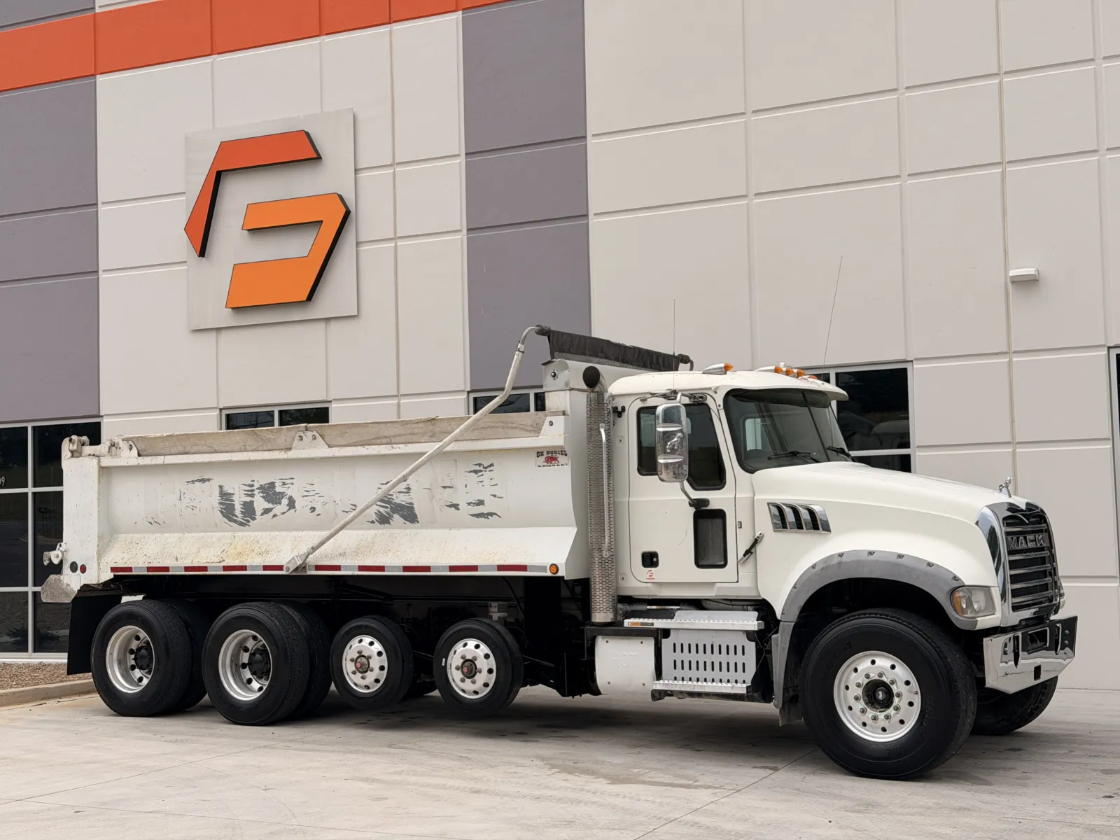 2017 Mack Granite in Greer, SC — photo 2