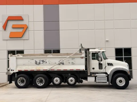 More photos of 2017 MACK GU713 at Forge Truck Centers - South Carolina, SC