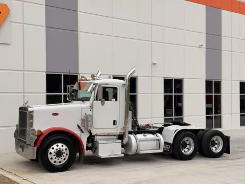 Photos of 2005 PETERBILT 379 for sale in Greer, SC at Forge Truck Centers - South Carolina