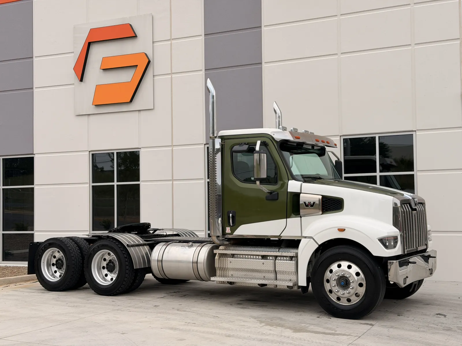 2022 WESTERN STAR 49X for sale in Greer, SC