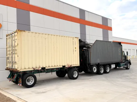 More photos of 2017 WESTERN STAR 4900 at Forge Truck Centers - South Carolina, SC