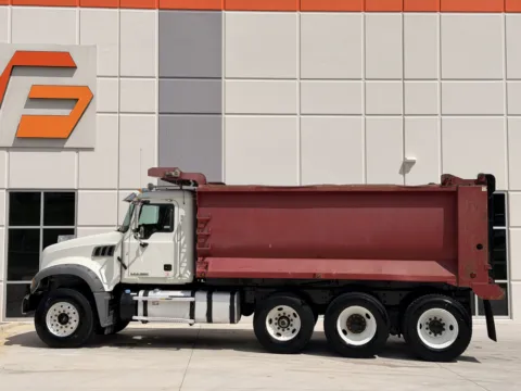 More photos of 2015 MACK GU713 at Forge Truck Centers - South Carolina, SC