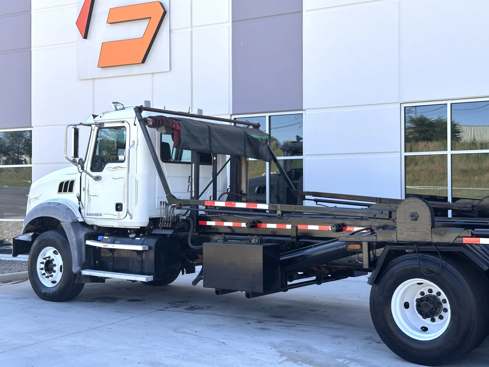 2017 Mack in Greer, SC — photo 8