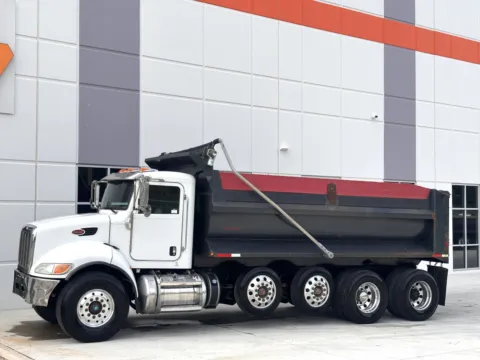 Another view of 2015 PETERBILT 348 for sale in Greer, SC at Forge Truck Centers - South Carolina