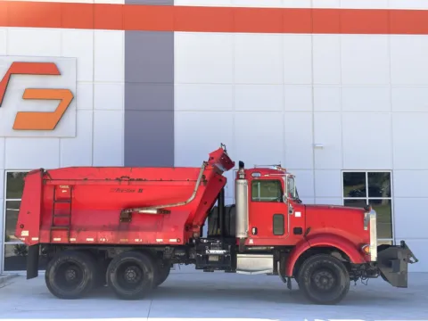 More photos of 2007 PETERBILT 357 at Forge Truck Centers - South Carolina, SC