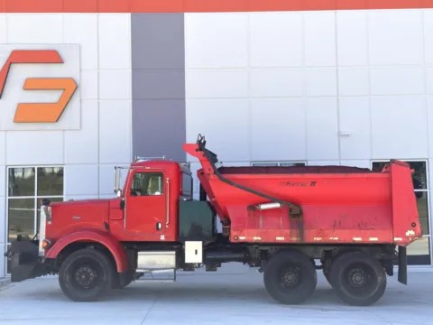 More photos of 2007 PETERBILT 357 at Forge Truck Centers - South Carolina, SC