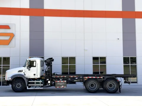 More photos of 2018 MACK GU813 at Forge Truck Centers - South Carolina, SC