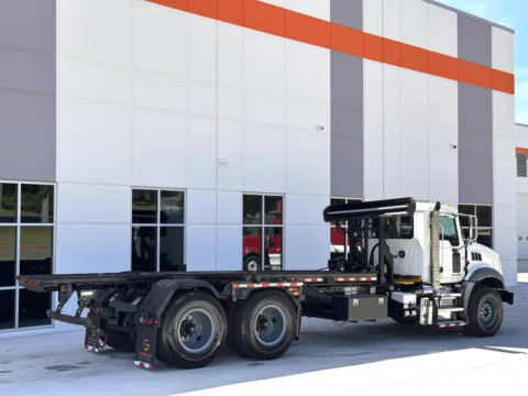 More photos of 2018 MACK GU813 at Forge Truck Centers - South Carolina, SC
