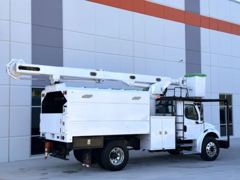 More photos of 2011 FREIGHTLINER M2 at Forge Truck Centers - South Carolina, SC