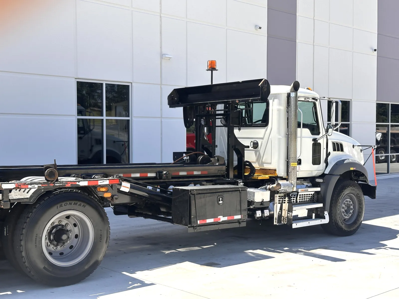 2021 Mack Granite in Greer, SC — photo 7
