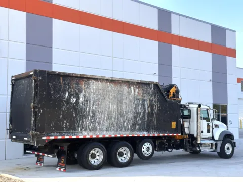 More photos of 2019 MACK GR64F at Forge Truck Centers - South Carolina, SC