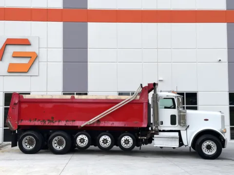 More photos of 2021 PETERBILT 389 at Forge Truck Centers - South Carolina, SC