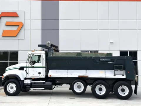 More photos of 2005 MACK CV713 at Forge Truck Centers - South Carolina, SC