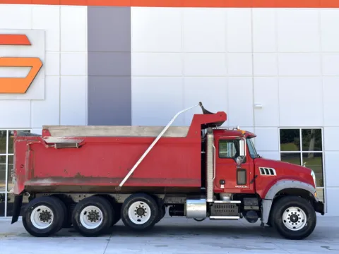 More photos of 2016 MACK GU713 at Forge Truck Centers - South Carolina, SC