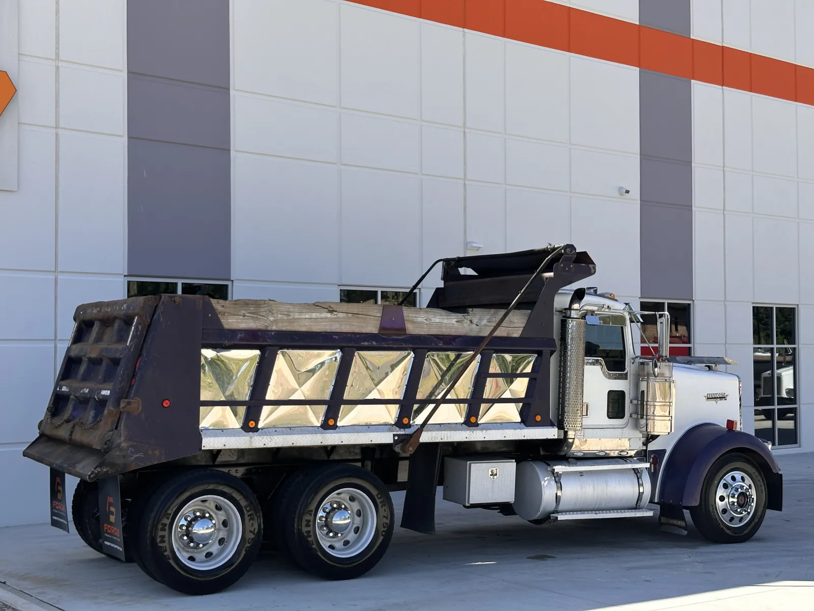 2001 Kenworth W900 in Greer, SC — photo 6