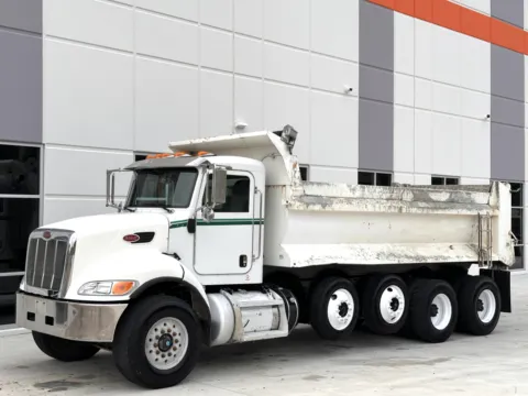 Another view of 2015 PETERBILT 348 for sale in Greer, SC at Forge Truck Centers - South Carolina