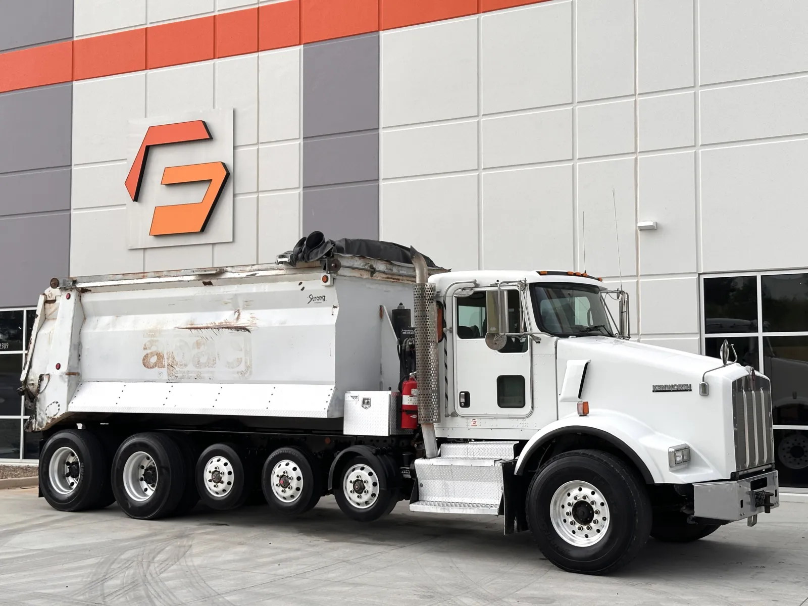 2012 Kenworth T800 in Greer, SC — photo 2