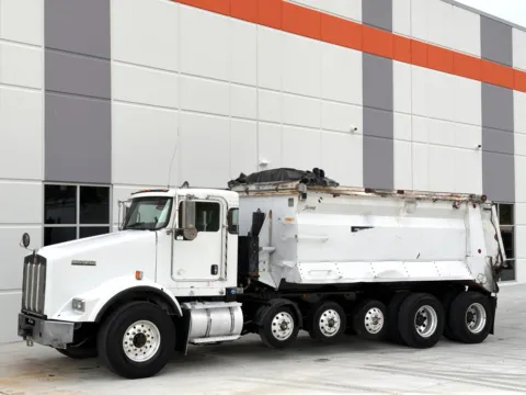 Another view of 2012 KENWORTH T800 for sale in Greer, SC at Forge Truck Centers - South Carolina