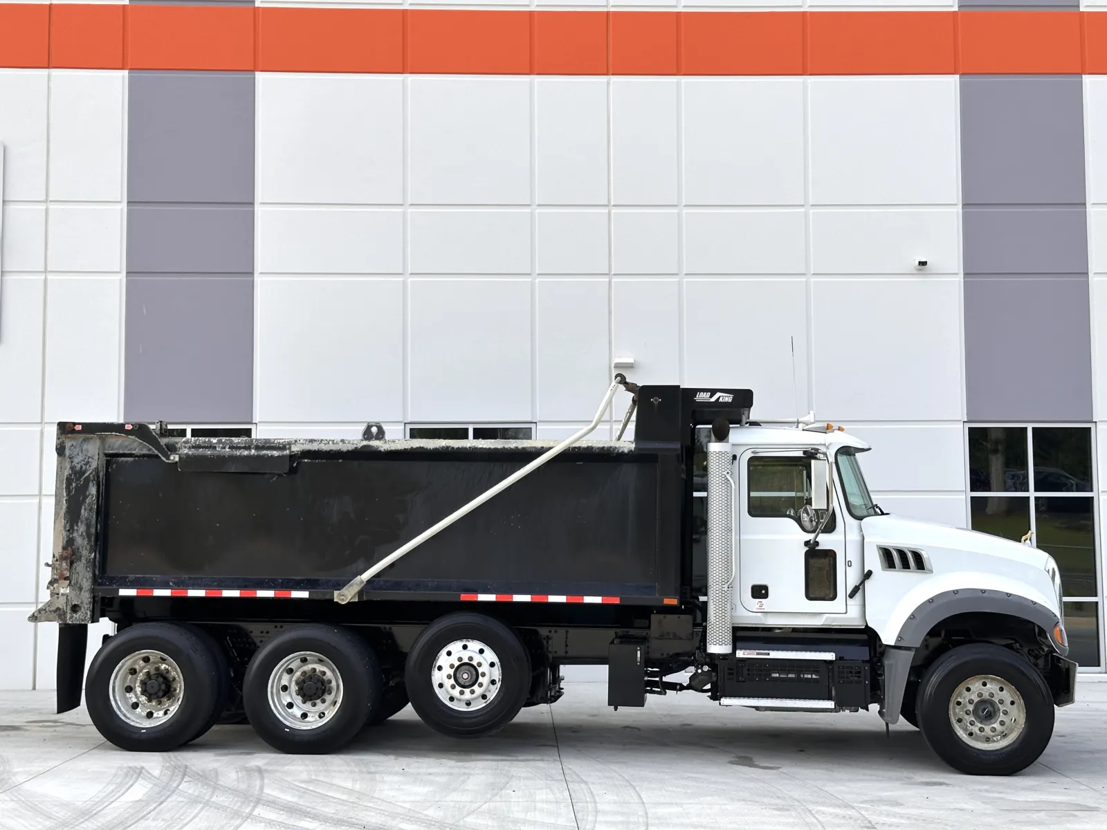 2023 Mack Granite in Greer, SC — photo 4