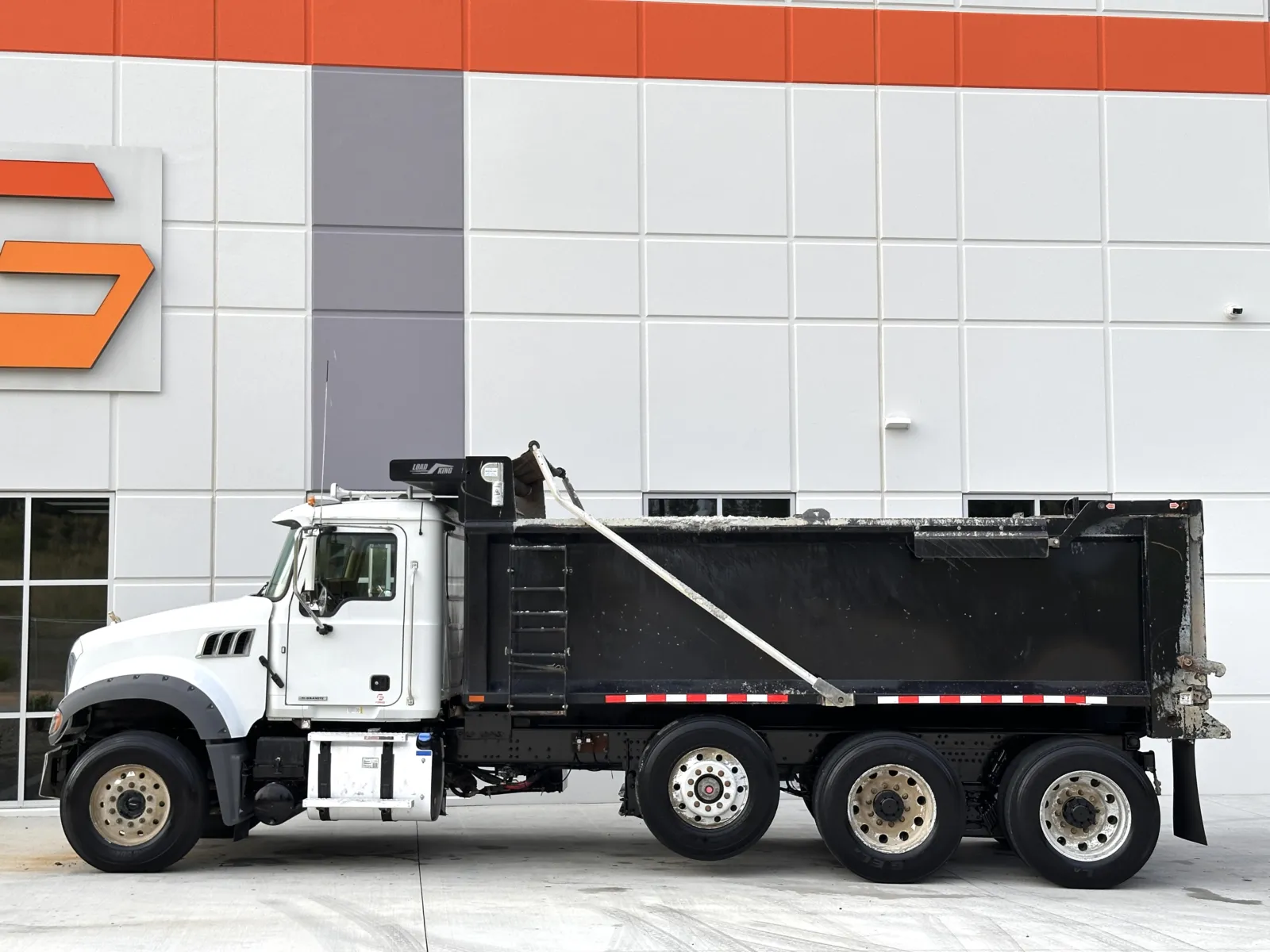 2023 Mack Granite in Greer, SC — photo 5
