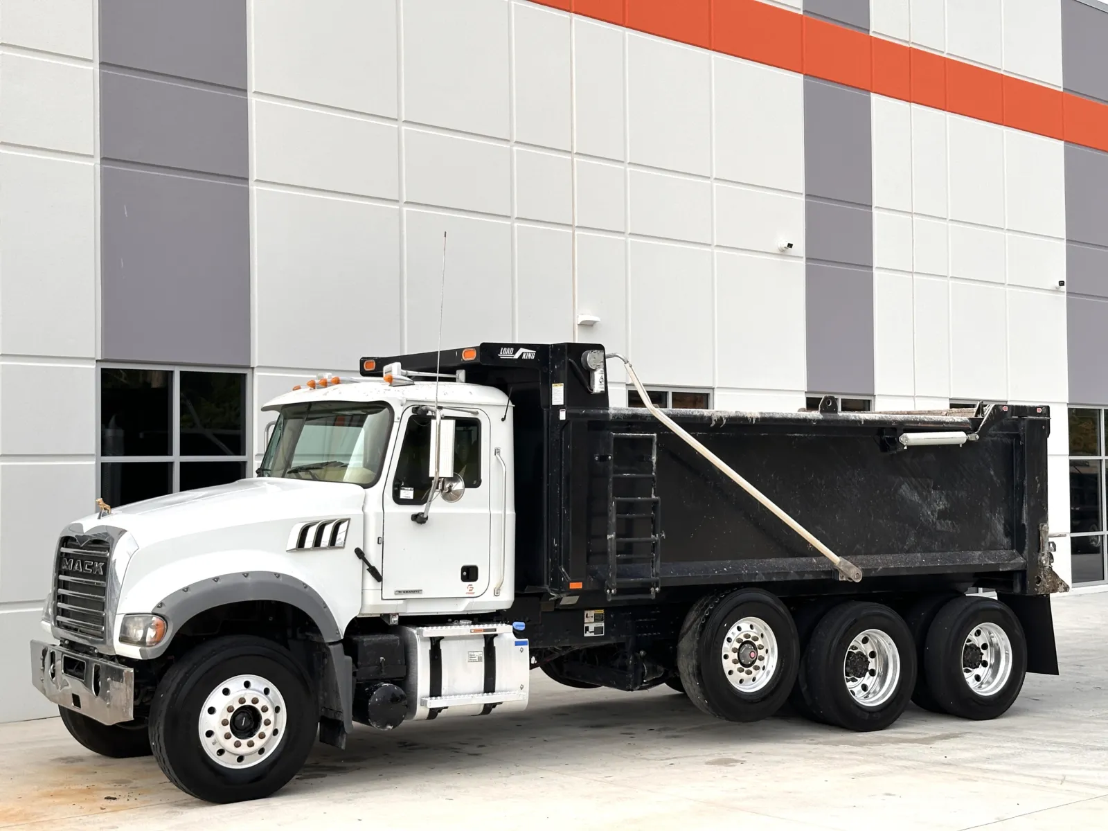 2023 Mack Granite in Greer, SC — photo 3