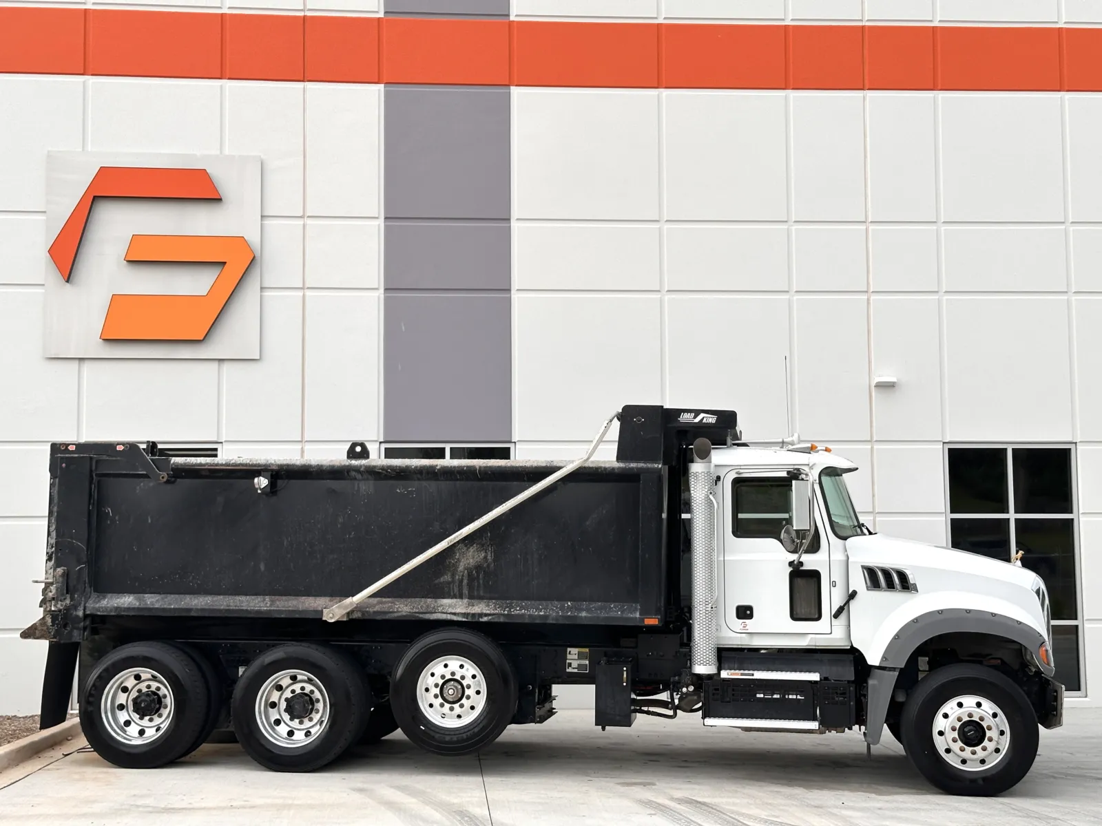2023 Mack Granite in Greer, SC — photo 4