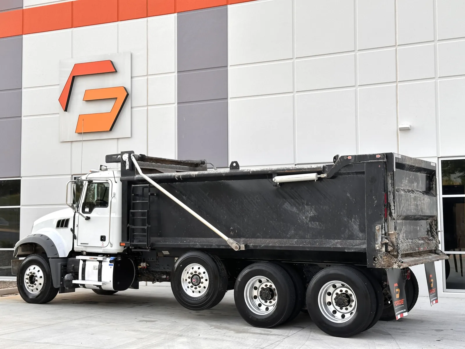 2023 Mack Granite in Greer, SC — photo 7