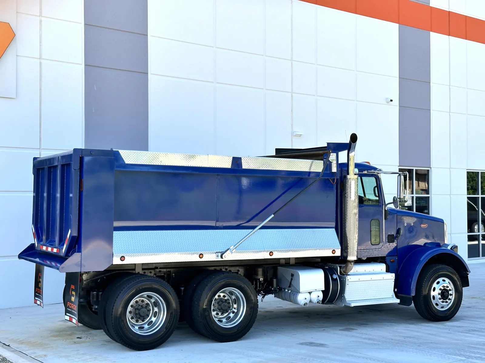 2016 Peterbilt 365 in Greer, SC — photo 6