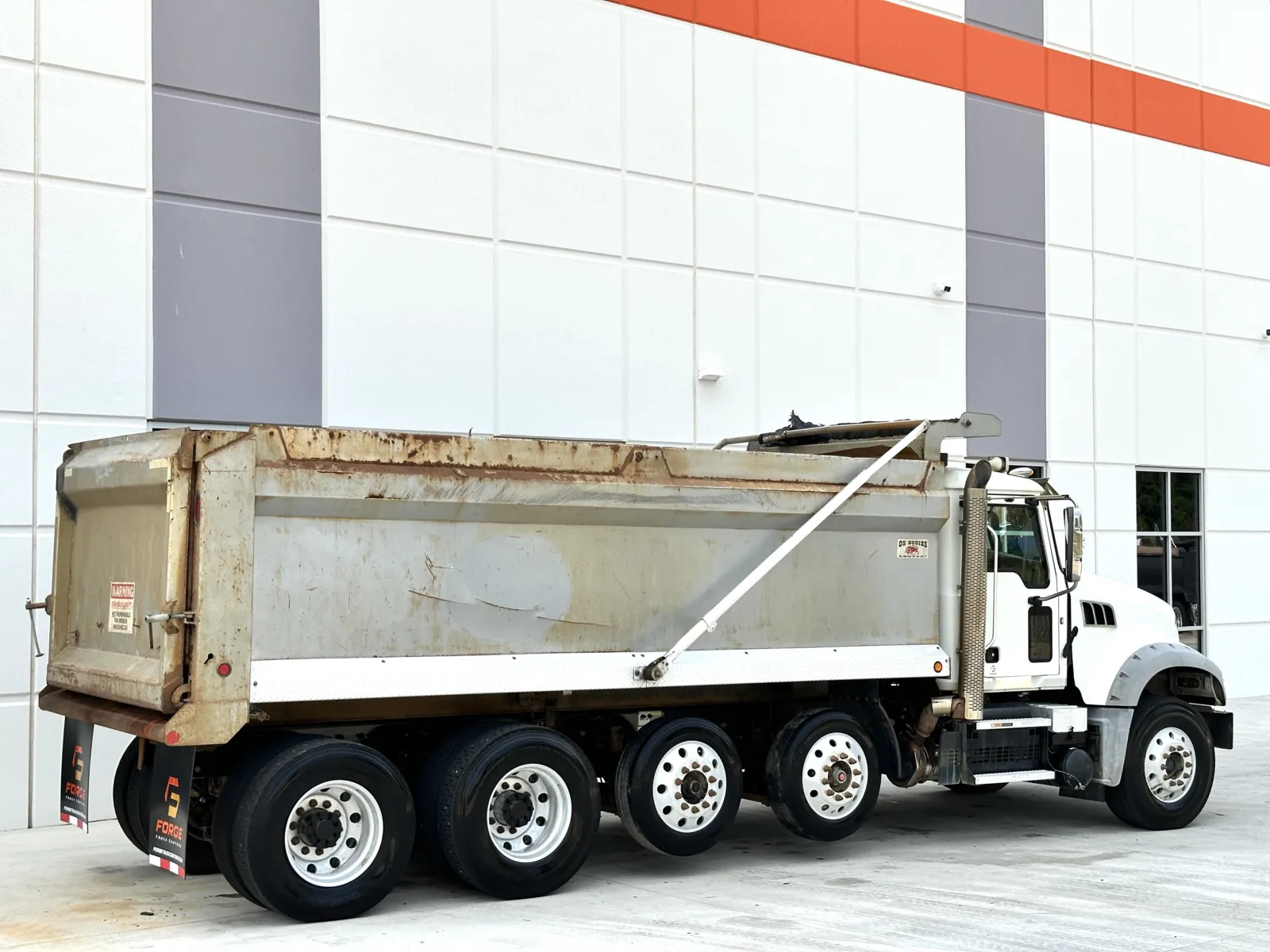 2020 Mack Granite in Greer, SC — photo 6