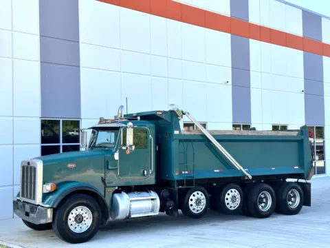 Another view of 2014 PETERBILT 367 for sale in Greer, SC at Forge Truck Centers - South Carolina