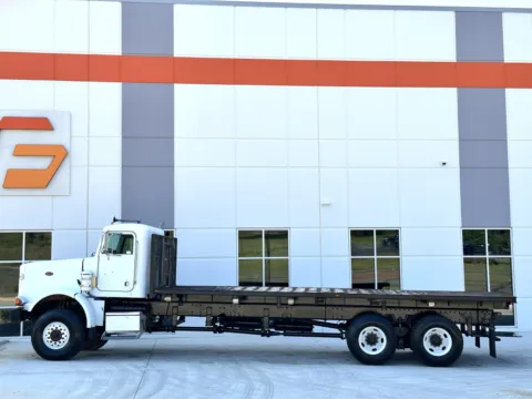 More photos of 2000 PETERBILT 357 at Forge Truck Centers - South Carolina, SC