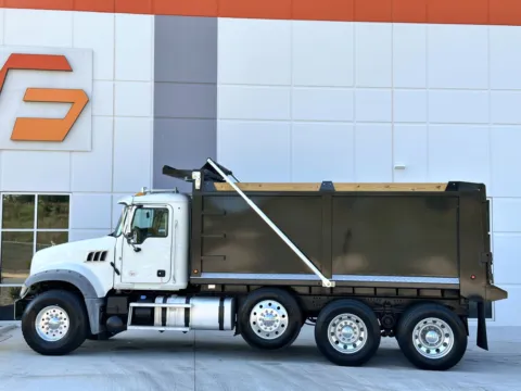 More photos of 2020 MACK GR64FT at Forge Truck Centers - South Carolina, SC