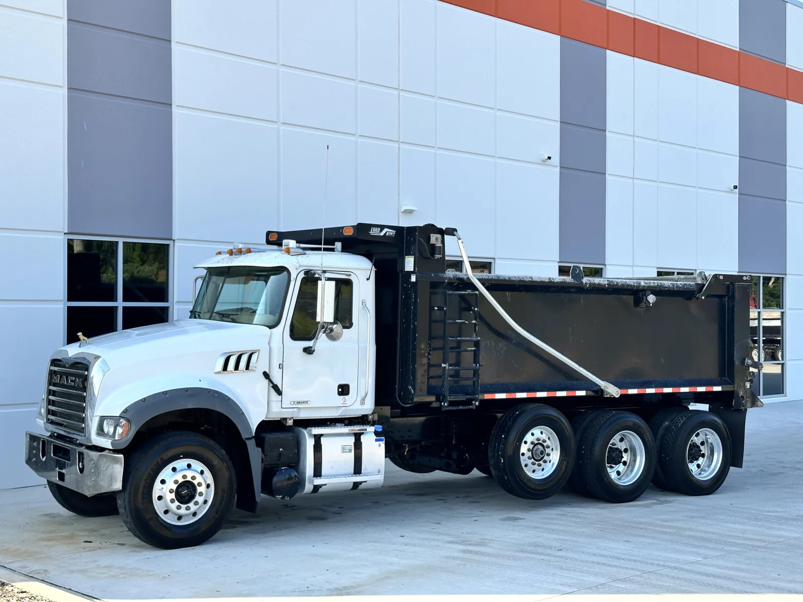 2023 Mack Granite in Greer, SC — photo 3