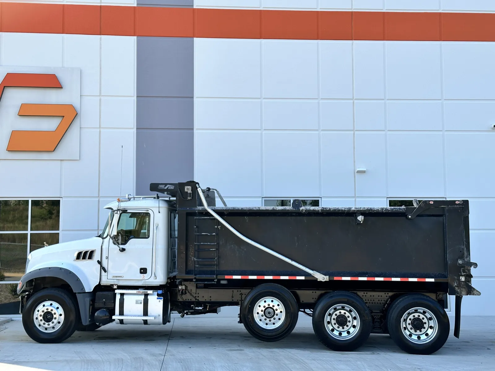 2023 Mack Granite in Greer, SC — photo 5