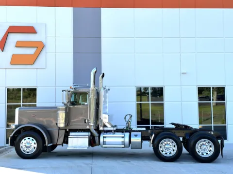 More photos of 2023 PETERBILT 389 at Forge Truck Centers - South Carolina, SC