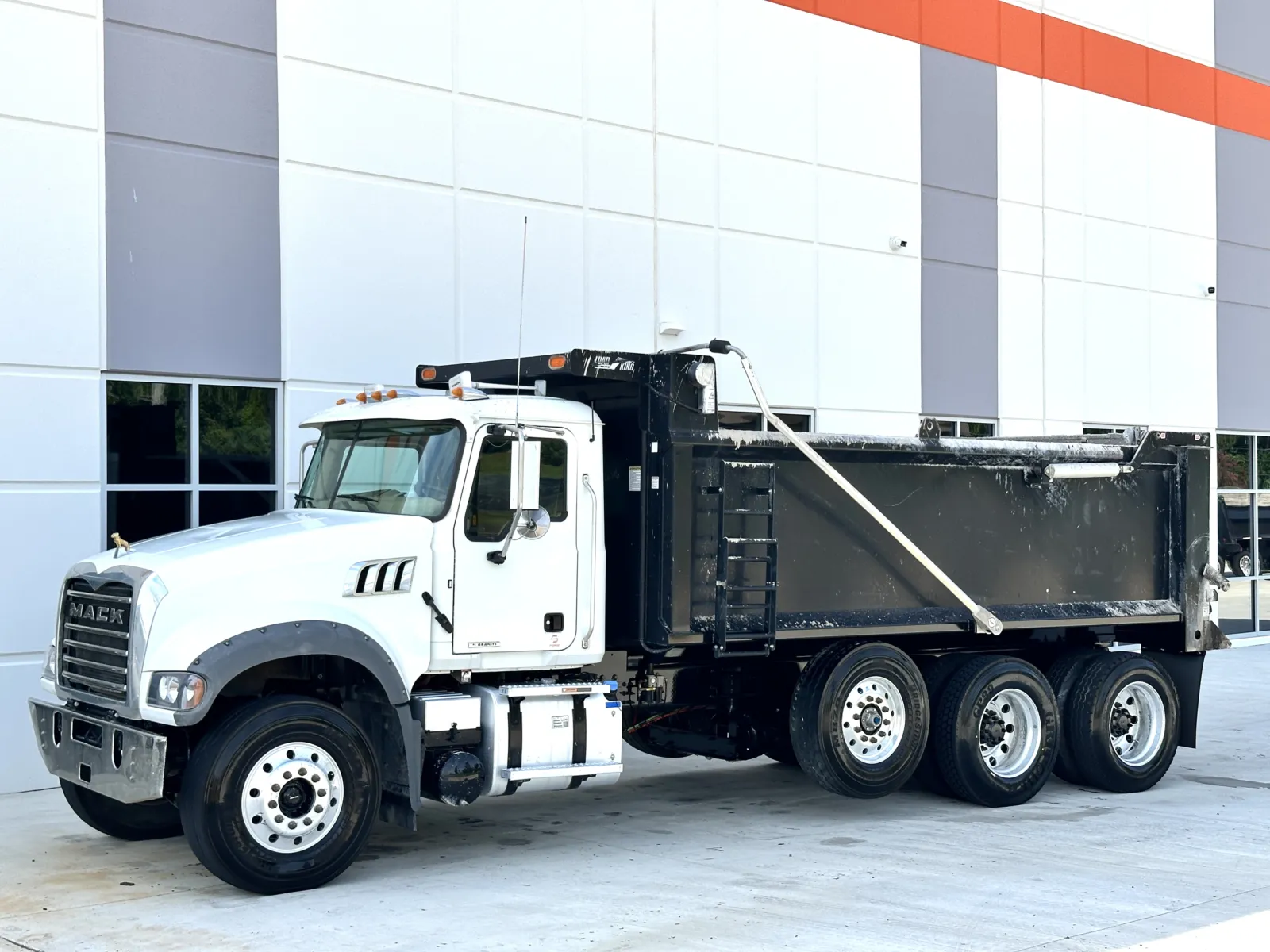 2023 Mack Granite in Greer, SC — photo 3