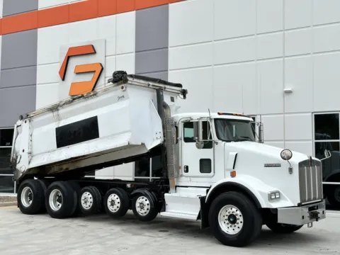 2012 KENWORTH T800 for sale in Greer, SC