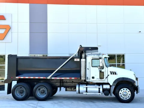 More photos of 2007 MACK CTP713 at Forge Truck Centers - South Carolina, SC