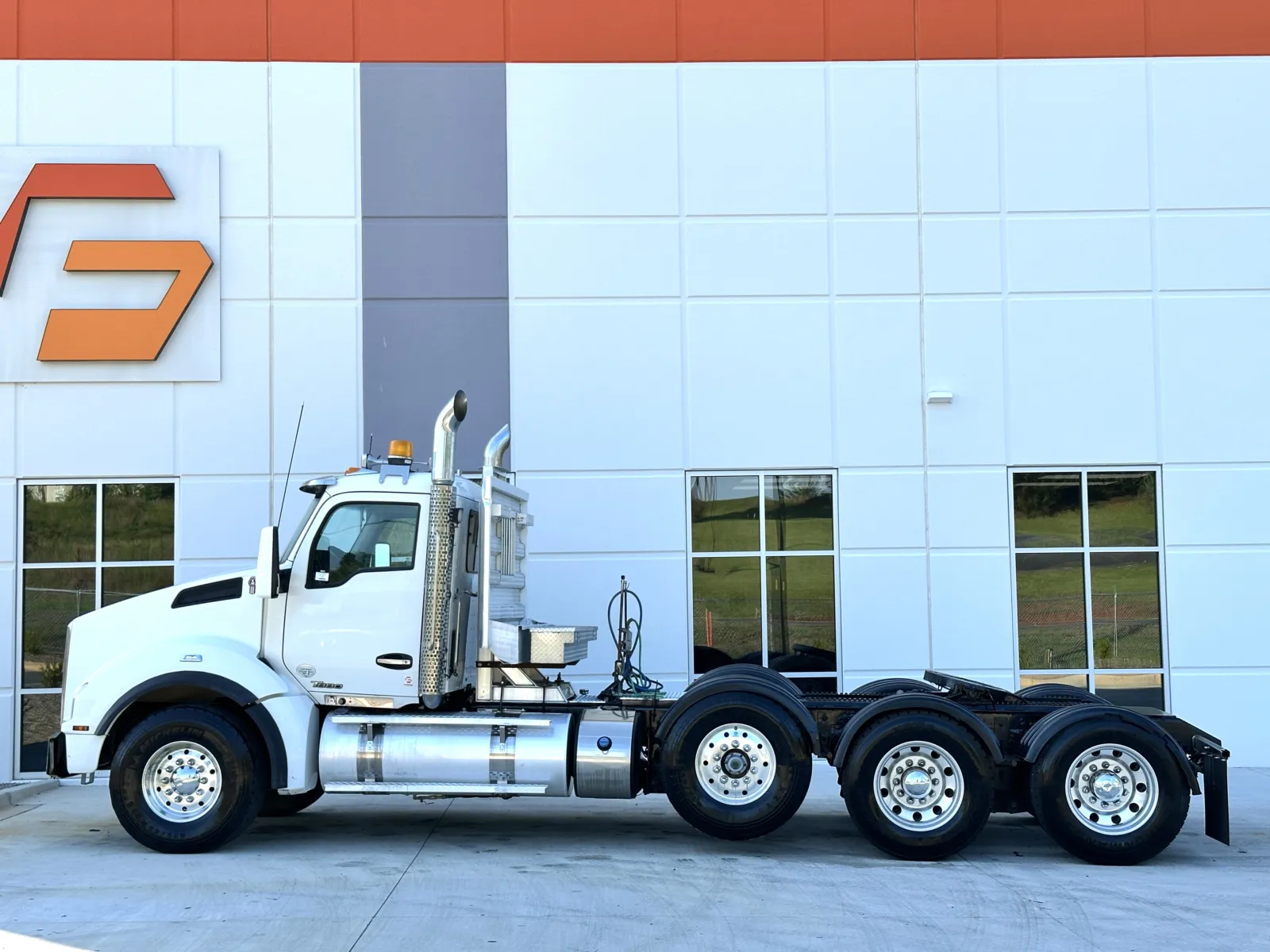 2015 Kenworth T880 in Greer, SC — photo 4