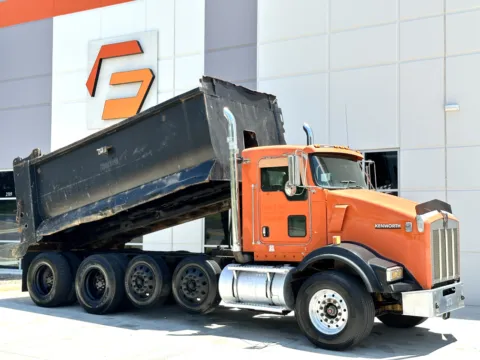 2005 KENWORTH T800 for sale in Greer, SC