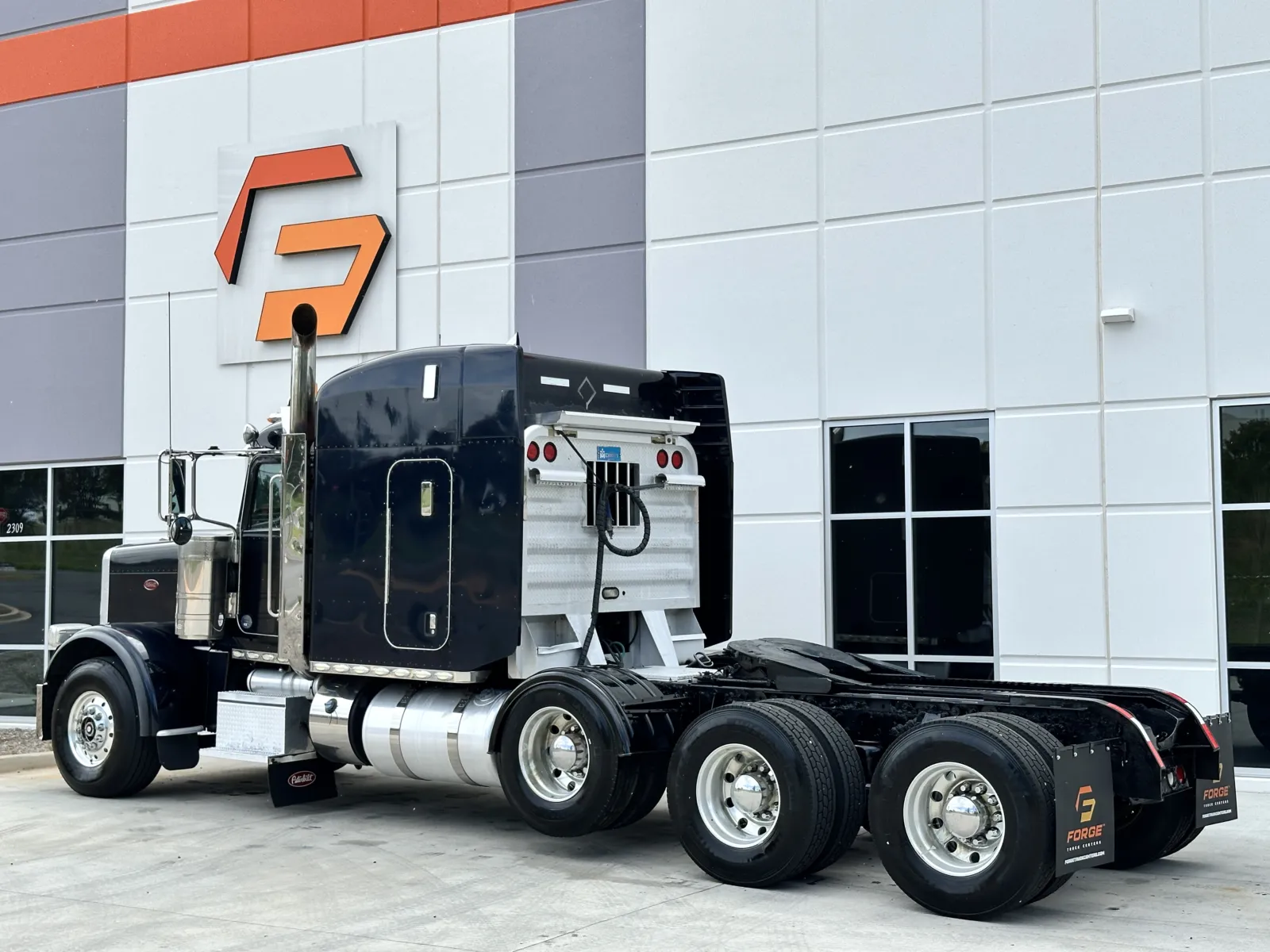 2013 Peterbilt 388 in Greer, SC — photo 6