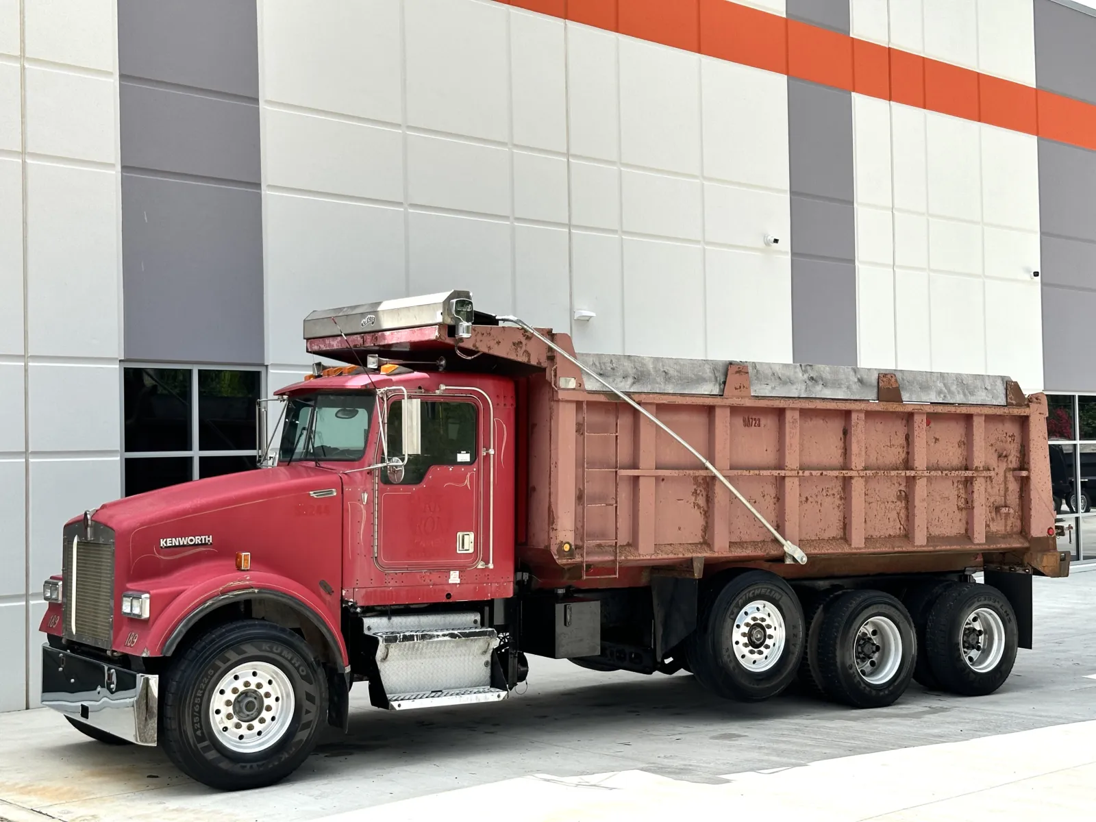 2000 Kenworth W900 in Greer, SC — photo 3