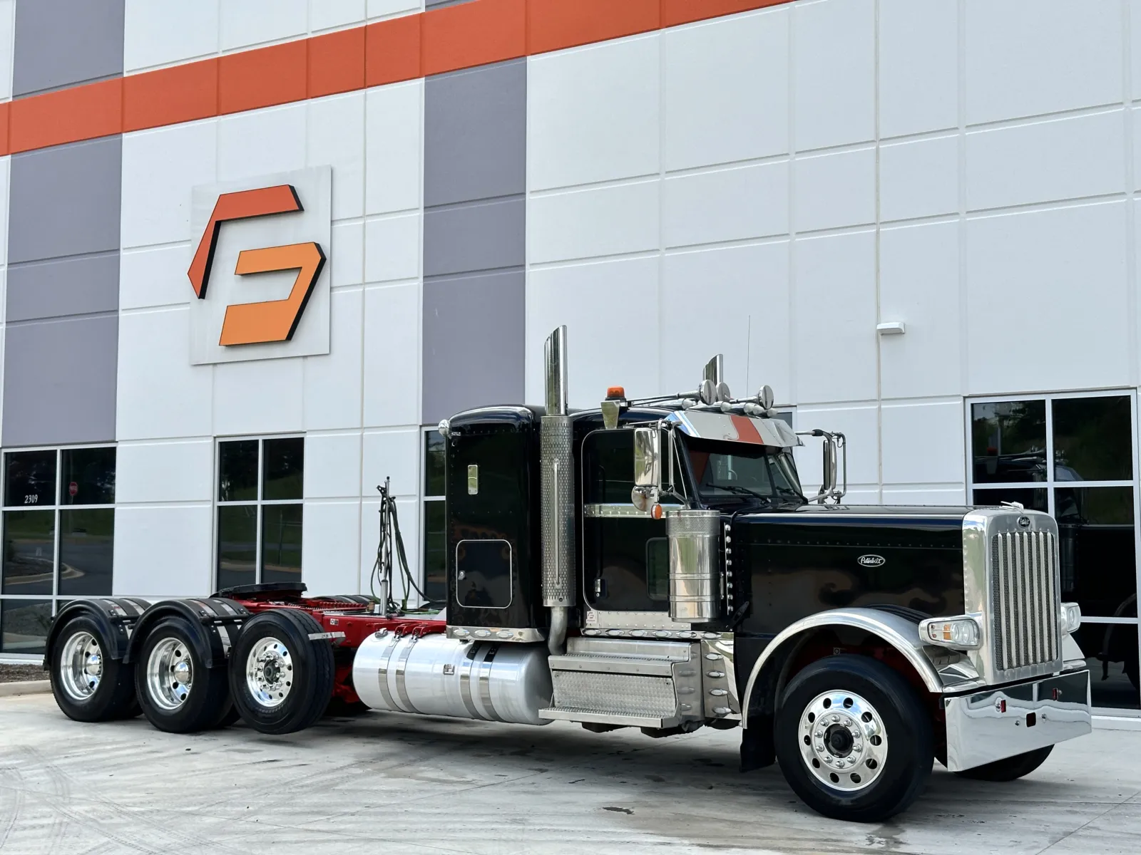 2020 Peterbilt 389 in Greer, SC