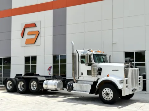 2014 KENWORTH W900 for sale in Greer, SC
