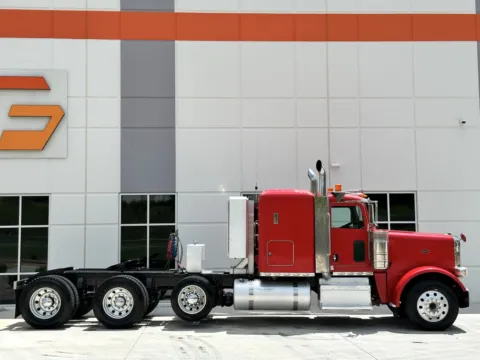 Another view of 2014 PETERBILT 388 for sale in Greer, SC at Forge Truck Centers - South Carolina